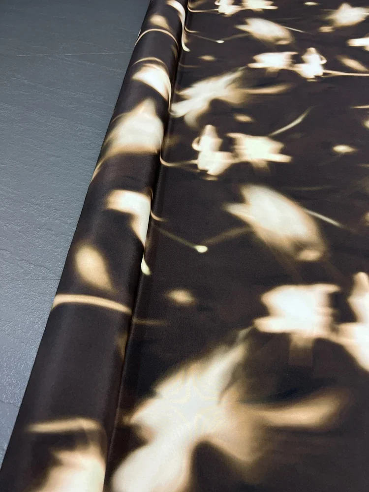 Brown Black Stretch Crepe De Chine Silk Fabric Wrapped Skirt Fabric MulberrySilk Shirt Dress
Brown Black Stretch Crepe De Chine Silk Fabric Wrapped Skirt Fabric MulberrySilk Shirt Dress