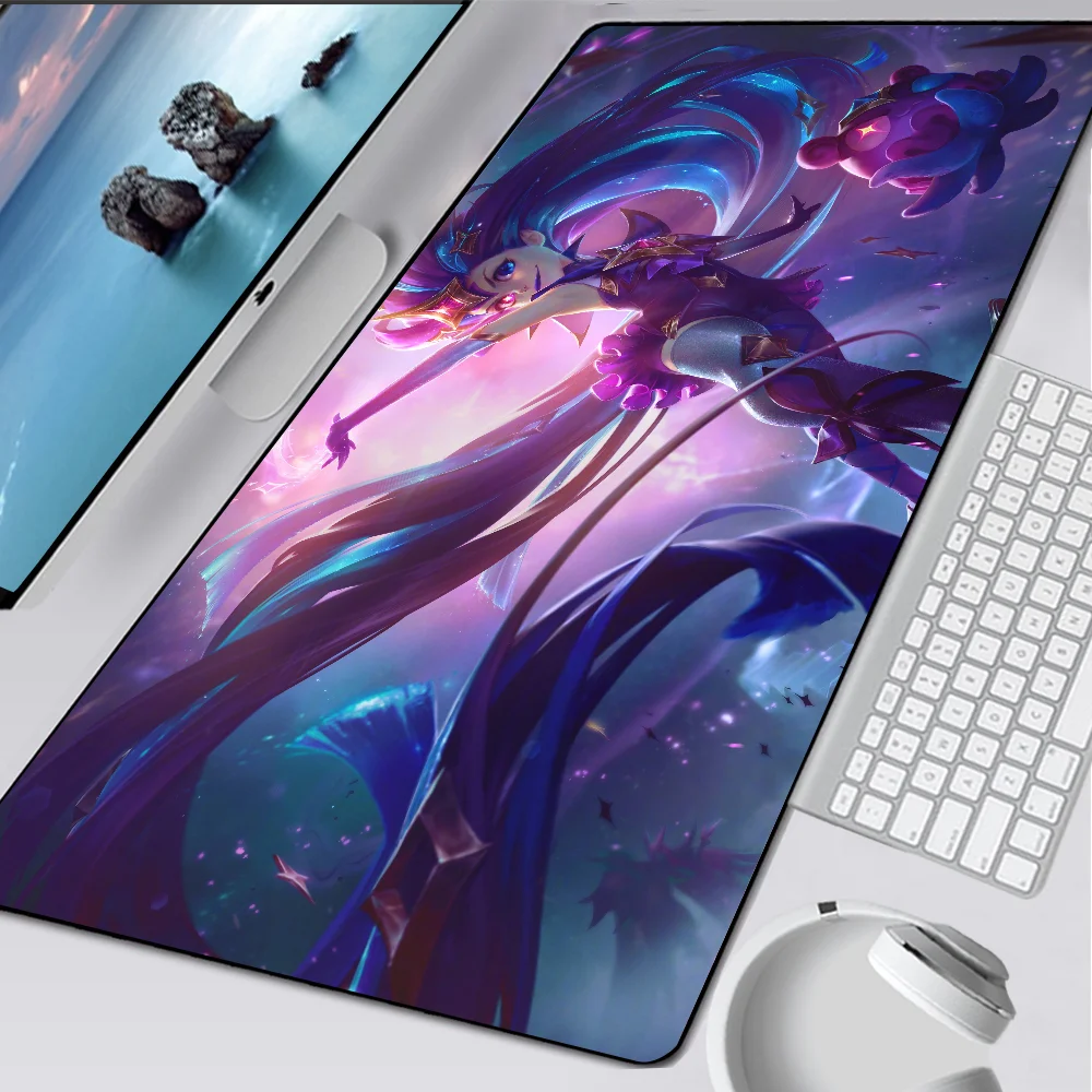 Большой игровой коврик для мыши League of Legends Zoe, компьютерный коврик для мыши, игровой коврик для мыши для ПК XXL, мышь для ноутбука, ковер, клавиатура
Большой игровой коврик для мыши League of Legends Zoe, компьютерный коврик для мыши, игровой коврик для мыши для ПК XXL, мышь для ноутбука, ковер, клавиатура