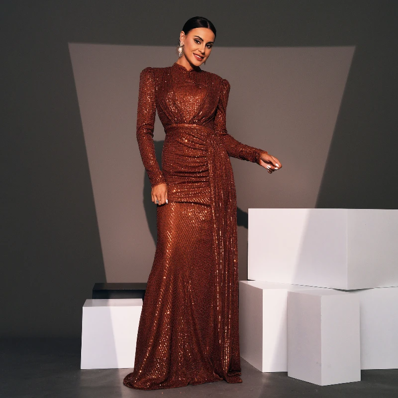 European Style Spring 2025 Women Elegant High Waisted Sequines Party Luxury Maxi Dress , Woman Black Glitters Mermaid Dresses
European Style Spring 2025 Women Elegant High Waisted Sequines Party Luxury Maxi Dress , Woman Black Glitters Mermaid Dresses