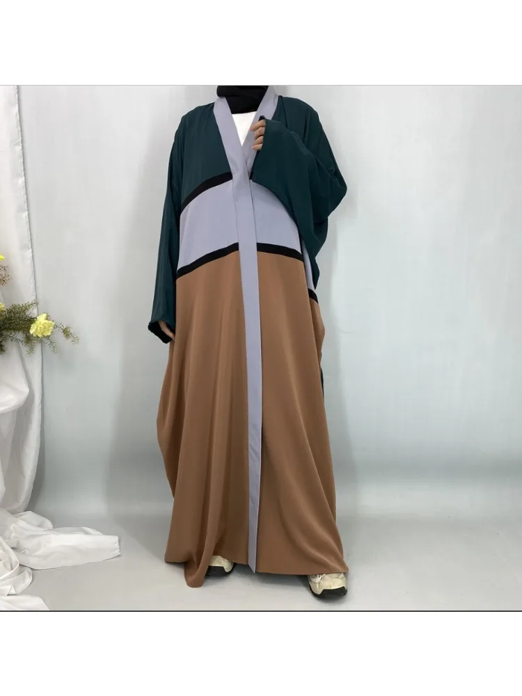 Ramadan Eid Muslim Patchwork Abaya for Women Kimono ADubai Luxury Kebaya Islam Clothing Caftan Femme Robe Kaftan Modest Dress
Ramadan Eid Muslim Patchwork Abaya for Women Kimono ADubai Luxury Kebaya Islam Clothing Caftan Femme Robe Kaftan Modest Dress