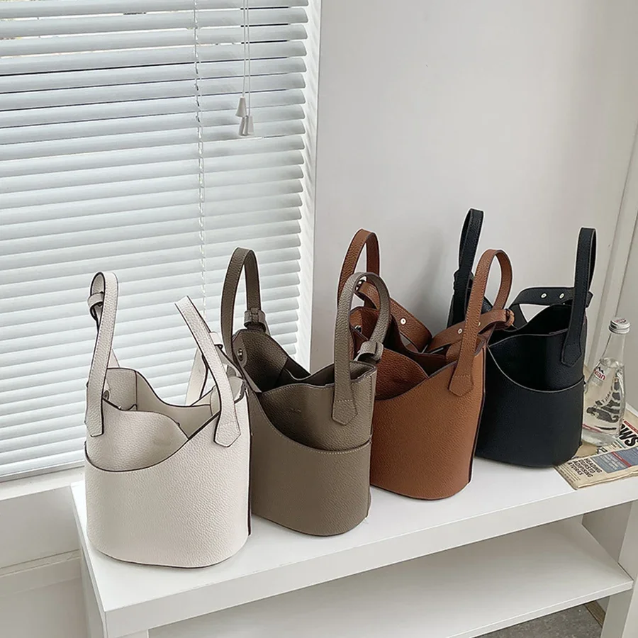 Casual Women's Tote Bag New Travel Purse And Handbags Fashion Crossbody Shoulder Bag PU Leather Large Capacity Bucket Bag Bolsas
Casual Women's Tote Bag New Travel Purse And Handbags Fashion Crossbody Shoulder Bag PU Leather Large Capacity Bucket Bag Bolsas