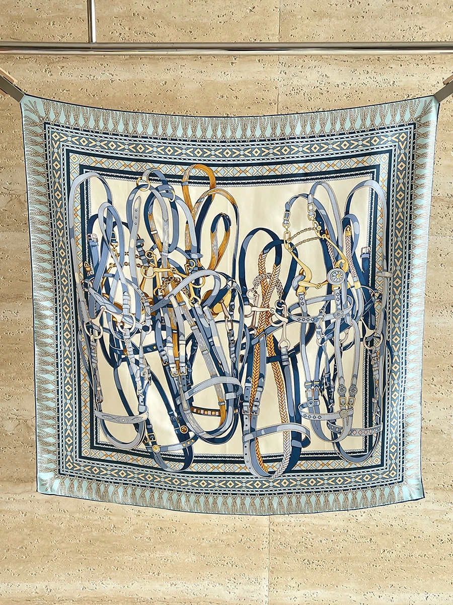 Twill Silk Scarf 90cm Luxury Designer Bandanas Hand Rolled Edge Shawls 90 Head Hair Neck Accessories Mother Christmas Gift
Twill Silk Scarf 90cm Luxury Designer Bandanas Hand Rolled Edge Shawls 90 Head Hair Neck Accessories Mother Christmas Gift