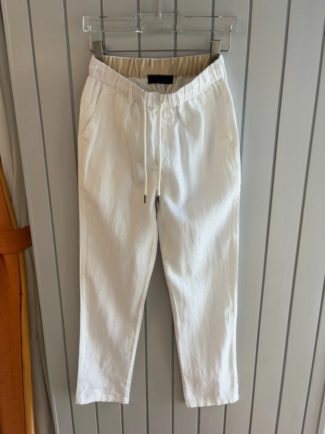 Laoqian Sle, ранняя осень, новая модель, 00% льняная ткань, прямые брюки со средней талией, мужские простые повседневные брюки
Laoqian Sle, ранняя осень, новая модель, 00% льняная ткань, прямые брюки со средней талией, мужские простые повседневные брюки