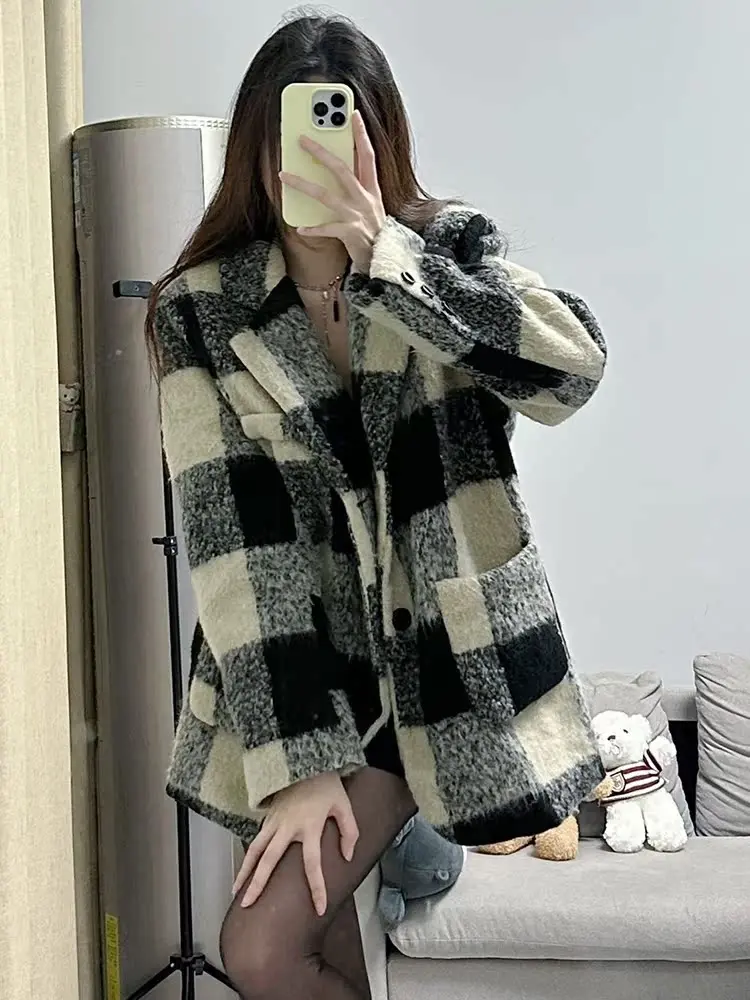 KING BRAND Women's Retro Plaid Woolen Coat Spring Autumn Loose Slimming Suit Top Fashionable Commute Style Long Sleeve
KING BRAND Women's Retro Plaid Woolen Coat Spring Autumn Loose Slimming Suit Top Fashionable Commute Style Long Sleeve