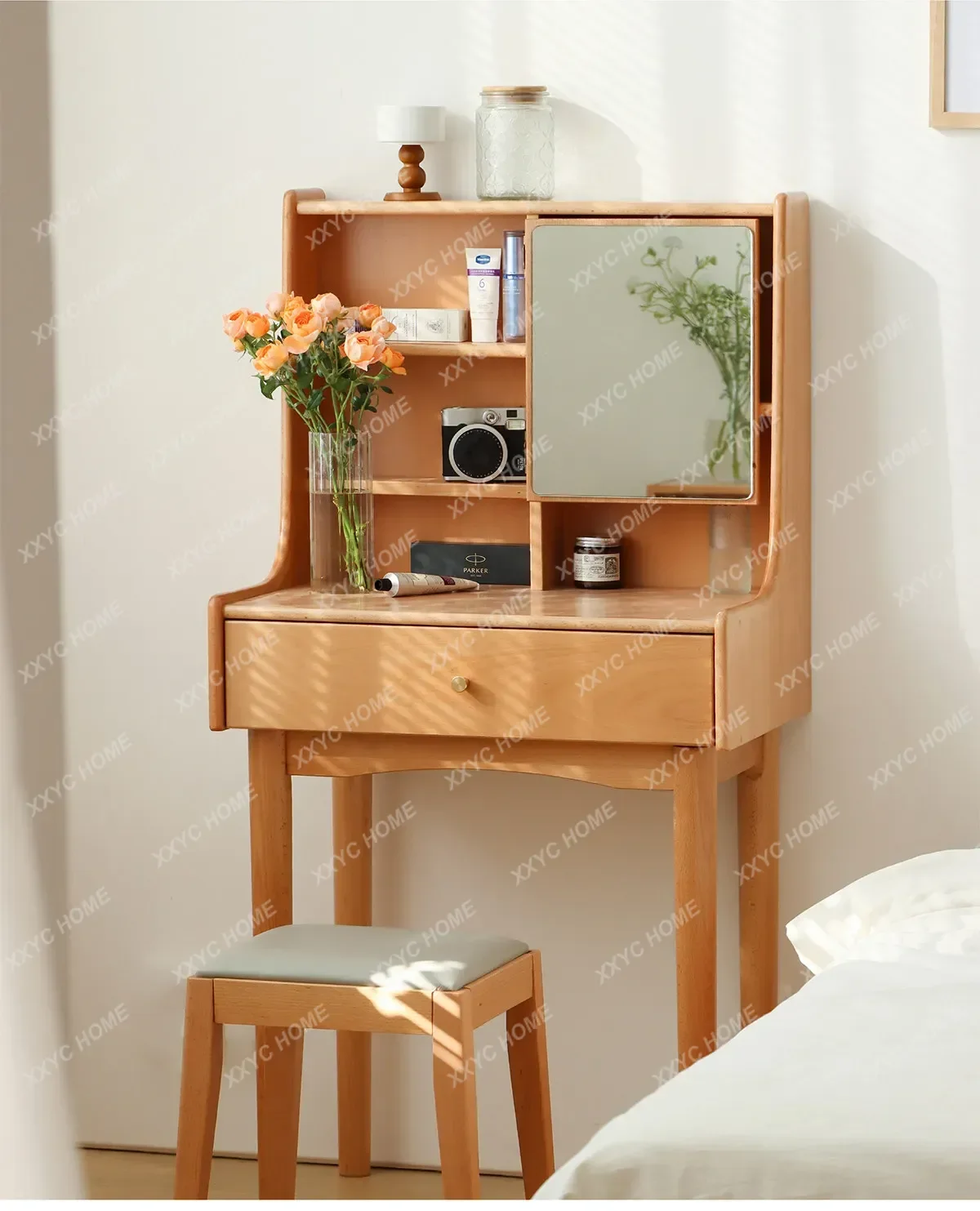 A Solid wood beech dresser simple makeup mirror log study table bedroom
A Solid wood beech dresser simple makeup mirror log study table bedroom