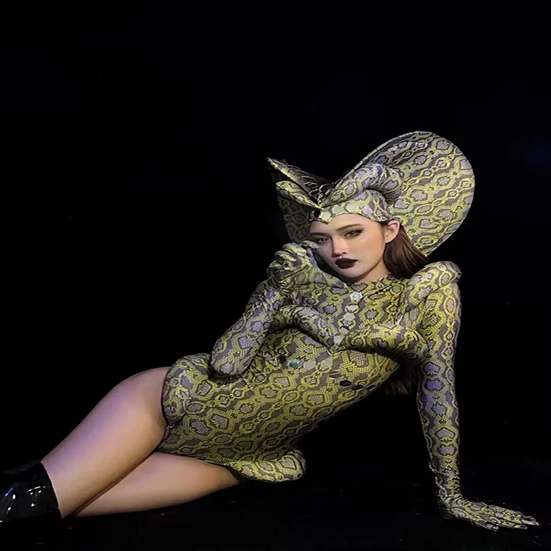 Halloween Women Snake cosplay costume Cool stage performance club bar dance wear Custom Made Outfit
Halloween Women Snake cosplay costume Cool stage performance club bar dance wear Custom Made Outfit