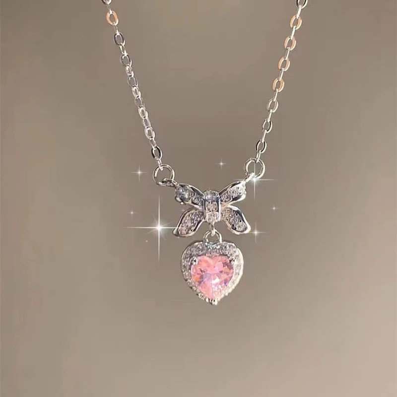 Crystal Zircon Bow Knot Heart Pendant Necklaces Y2K Pink Heart Ladies Girls Fashion Elegant Clavicle Chain Women Jewelry 2023
Crystal Zircon Bow Knot Heart Pendant Necklaces Y2K Pink Heart Ladies Girls Fashion Elegant Clavicle Chain Women Jewelry 2023