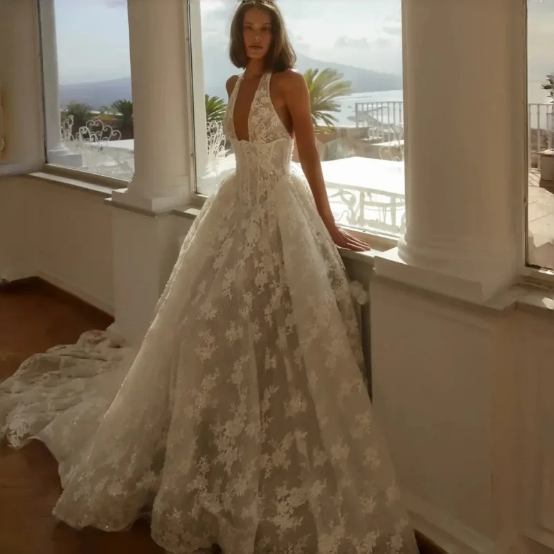 Halter Plunging V-Neck Lace A-Line Wedding Dress Open Back High-Waist Floral Lace A-Lice With Cathedral Train Customizable
Halter Plunging V-Neck Lace A-Line Wedding Dress Open Back High-Waist Floral Lace A-Lice With Cathedral Train Customizable