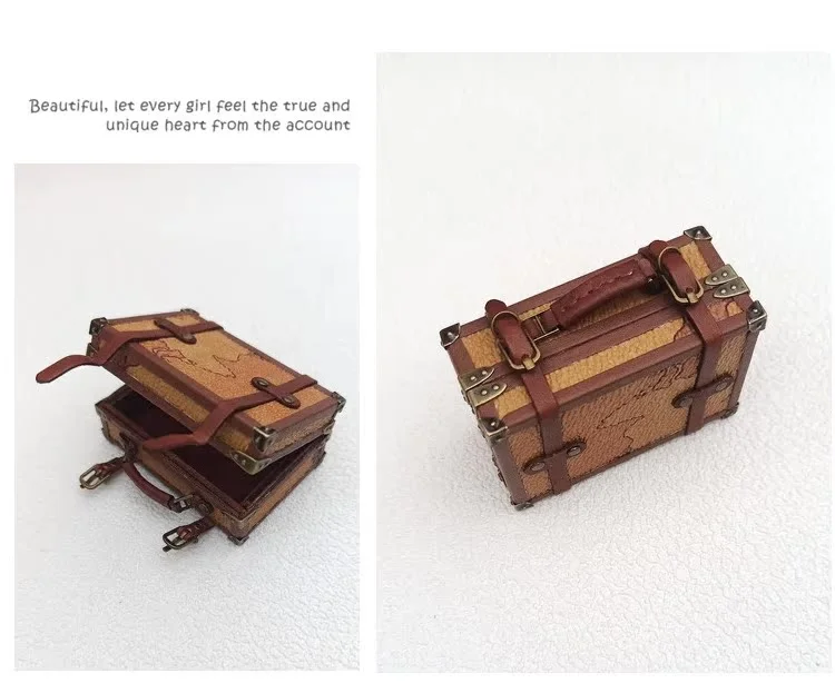 Mini 1/6 BJD bag, blythe bag handcrafted cowhide bag, retro handbag for soldier 1 piece free shipping
Mini 1/6 BJD bag, blythe bag handcrafted cowhide bag, retro handbag for soldier 1 piece free shipping