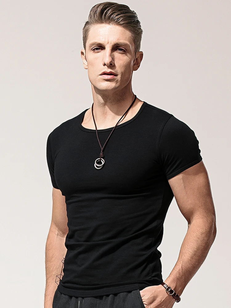 Мужская футболка Slim Fit из чистого хлопка с коротким рукавом, модная брендовая модель с круглым вырезом, летняя тонкая футболка для фитнеса, базовая футболка-топ.
Мужская футболка Slim Fit из чистого хлопка с коротким рукавом, модная брендовая модель с круглым вырезом, летняя тонкая футболка для фитнеса, базовая футболка-топ.