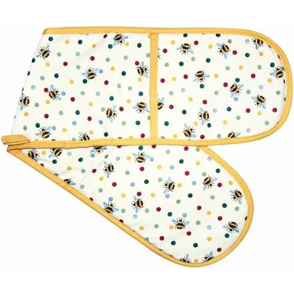 Dual Oven Mitts with Polka Dot Pattern
Dual Oven Mitts with Polka Dot Pattern