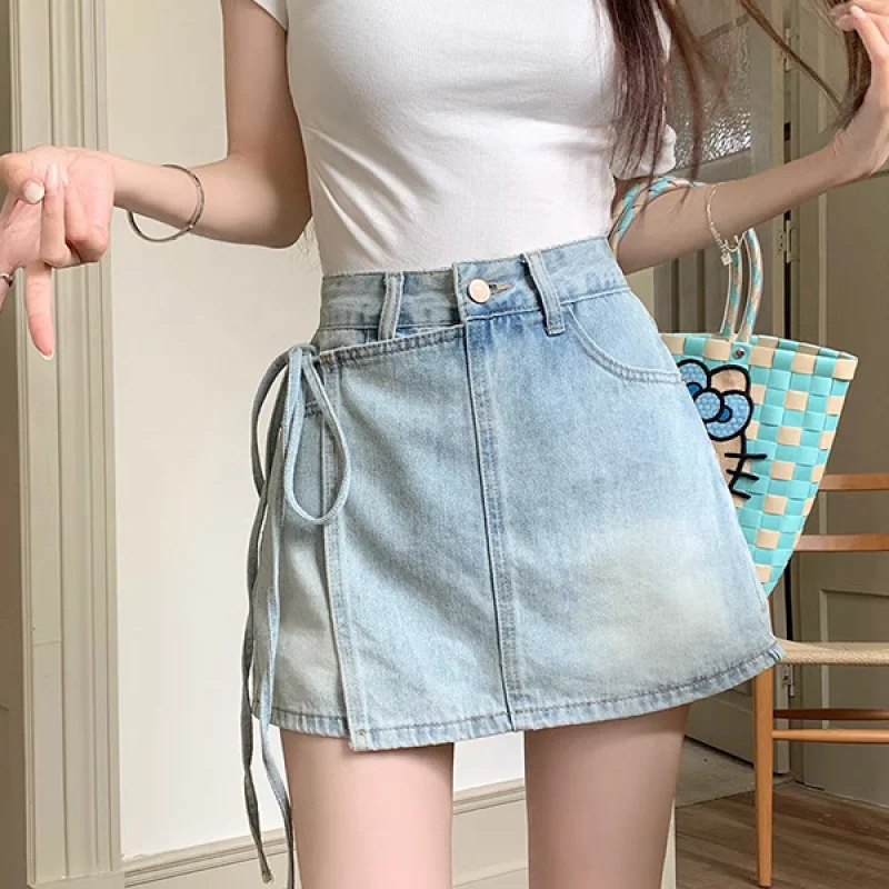 Summer New Versatile Irregular Lace-up High Waist Denim Skirt for Women2025Year Hot Girl Slimming Hip Skirt
Summer New Versatile Irregular Lace-up High Waist Denim Skirt for Women2025Year Hot Girl Slimming Hip Skirt