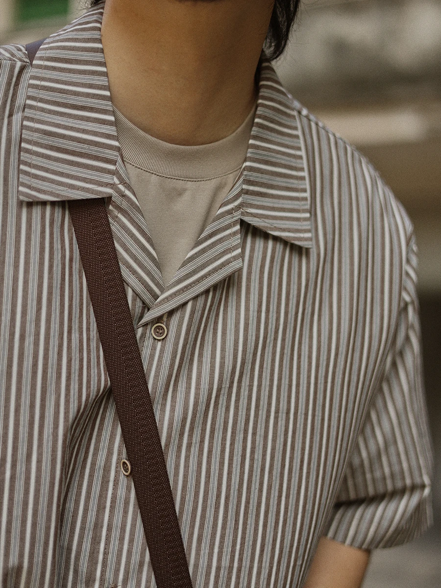 Youthful Cuban Collar Short Sleeve Striped Shirt Men's Summer New Style Retro Versatile Millennium T-Shirt Casual Cotton Shirt
Youthful Cuban Collar Short Sleeve Striped Shirt Men's Summer New Style Retro Versatile Millennium T-Shirt Casual Cotton Shirt