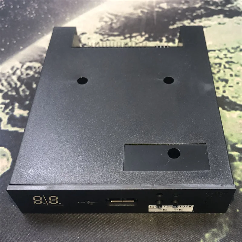 AU61-3.5Inch SFRM72-TU100K USB Floppy Drive Emulator For 720K Electronic Organ & Embroidery Machine With 2-Bit LED Display
AU61-3.5Inch SFRM72-TU100K USB Floppy Drive Emulator For 720K Electronic Organ & Embroidery Machine With 2-Bit LED Display
