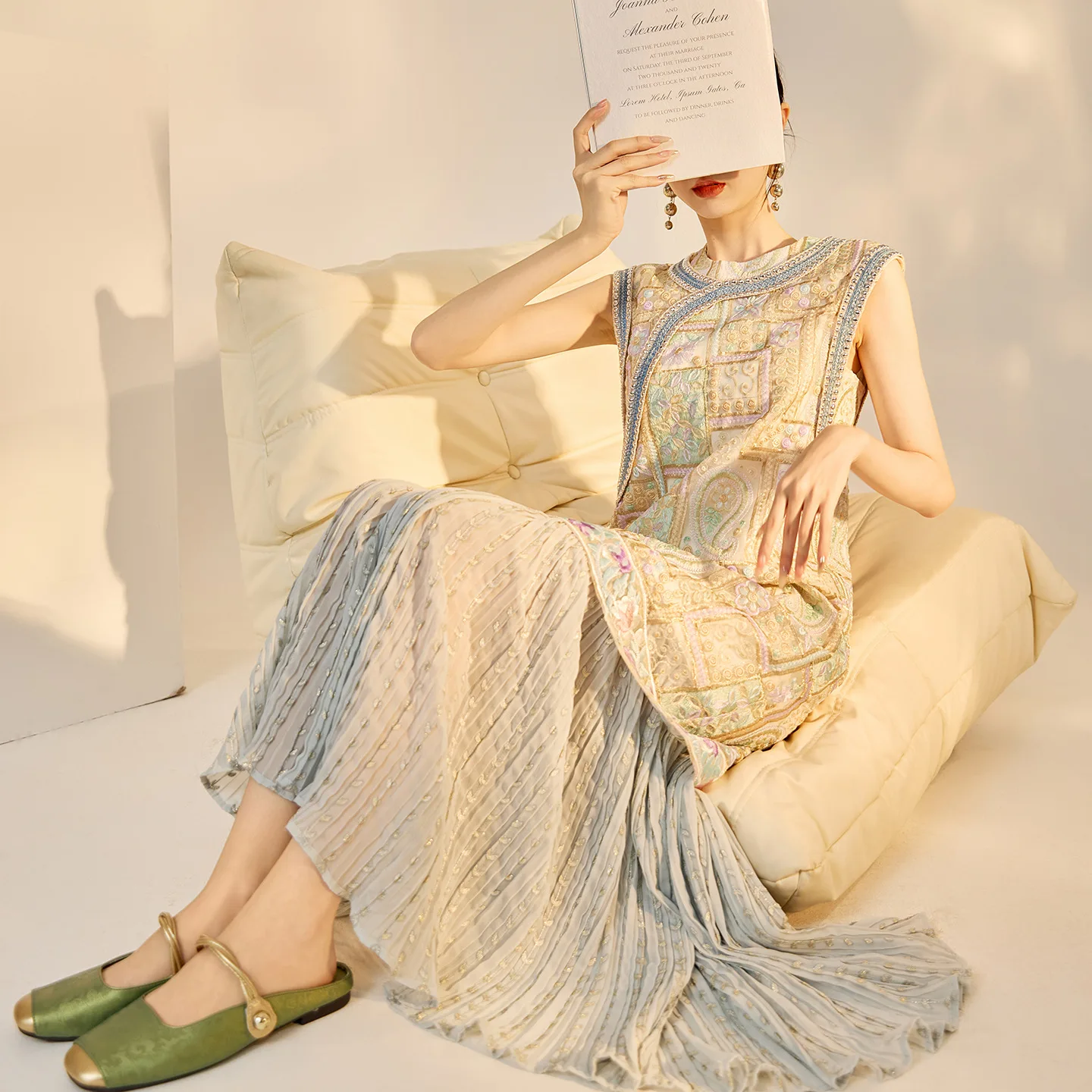 High Quality Fashion Dress Chinese Summer Embroidered Dress Women
High Quality Fashion Dress Chinese Summer Embroidered Dress Women