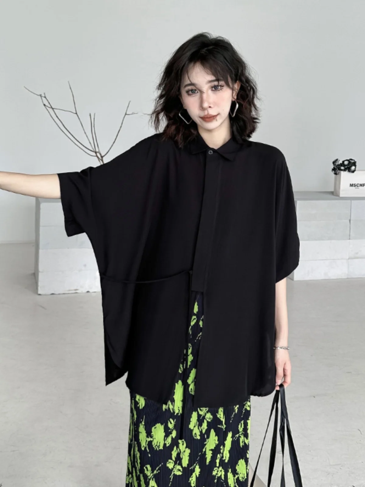 Slimming Fashionable Pure Color Collar Single Button Women's Shirt Summer 2026 Loose Fit Korean Style Breathable Cotton ...
Slimming Fashionable Pure Color Collar Single Button Women's Shirt Summer 2026 Loose Fit Korean Style Breathable Cotton ...