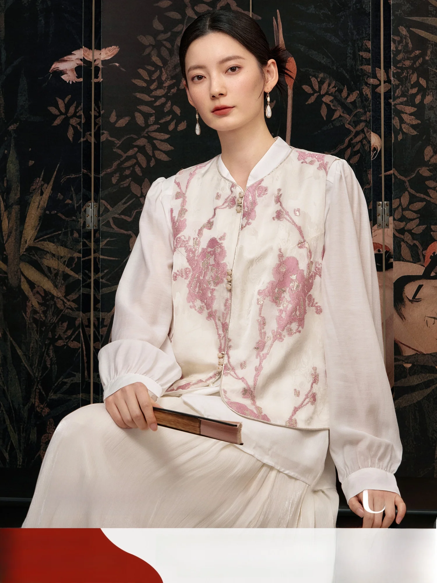 New Spring Summer Chinese Style Women's Jacket NAGUAGU Pumpkin Valley Cloud Xihua Shadow Satin Fabric round Neck Thin Model
New Spring Summer Chinese Style Women's Jacket NAGUAGU Pumpkin Valley Cloud Xihua Shadow Satin Fabric round Neck Thin Model