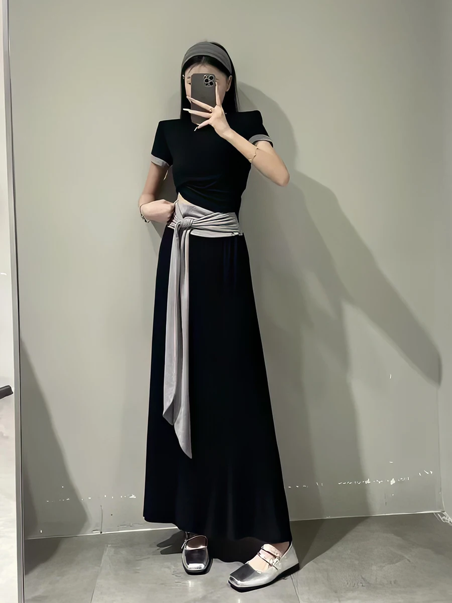 Slim Fit Short Sleeve T-Shirt Women's Spring Summer New Style Two Piece Set Color Block Skirt Breathable Lightweight Pol...
Slim Fit Short Sleeve T-Shirt Women's Spring Summer New Style Two Piece Set Color Block Skirt Breathable Lightweight Pol...