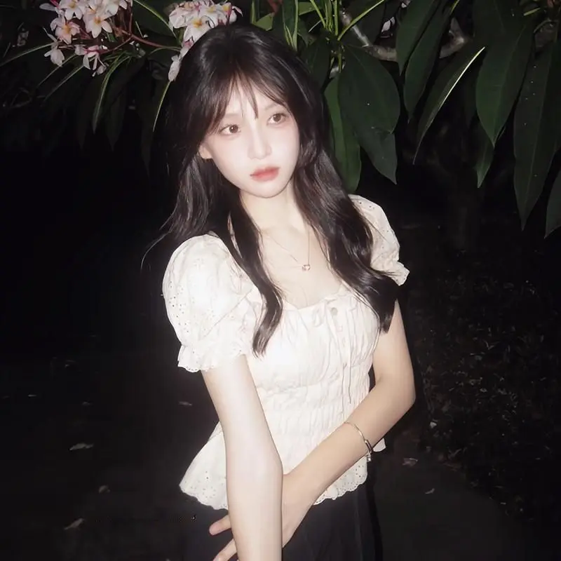 Короткий топ Super Fairy, милая девушка носить рубашку с квадратным воротником и пышными рукавами, уникальное темпераментное кружево 
Короткий топ Super Fairy, милая девушка носить рубашку с квадратным воротником и пышными рукавами, уникальное темпераментное кружево