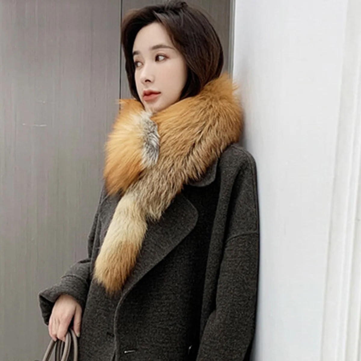 Real Fox Fur Scarf Women's Winter Scarf Neck Warmer Long-Length Warm Genuine Fur Scarf For Women Hot Sale FEIMANYUAN
Real Fox Fur Scarf Women's Winter Scarf Neck Warmer Long-Length Warm Genuine Fur Scarf For Women Hot Sale FEIMANYUAN