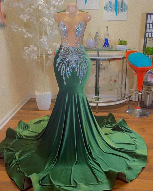 Green Luxury Sheer Women Long Black Girls Prom Dresses Sexy Diamond Mermaid Velvet Prom Gowns Evening Gala Party
Green Luxury Sheer Women Long Black Girls Prom Dresses Sexy Diamond Mermaid Velvet Prom Gowns Evening Gala Party