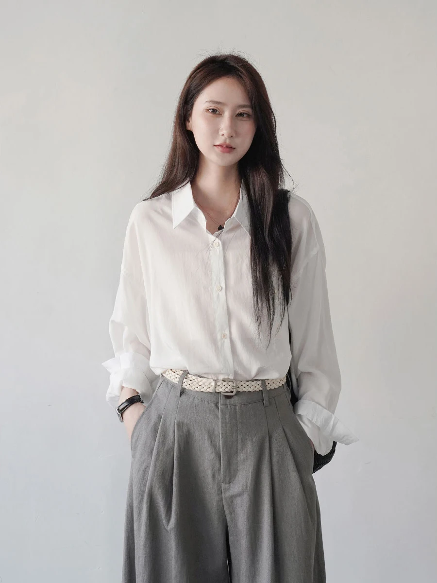 Loose Fit Casual Style Long Sleeve Button up Shirt Women's Blue Slimming Style Classic Collar Open Cardigan Style Artistic Shirt
Loose Fit Casual Style Long Sleeve Button up Shirt Women's Blue Slimming Style Classic Collar Open Cardigan Style Artistic Shirt