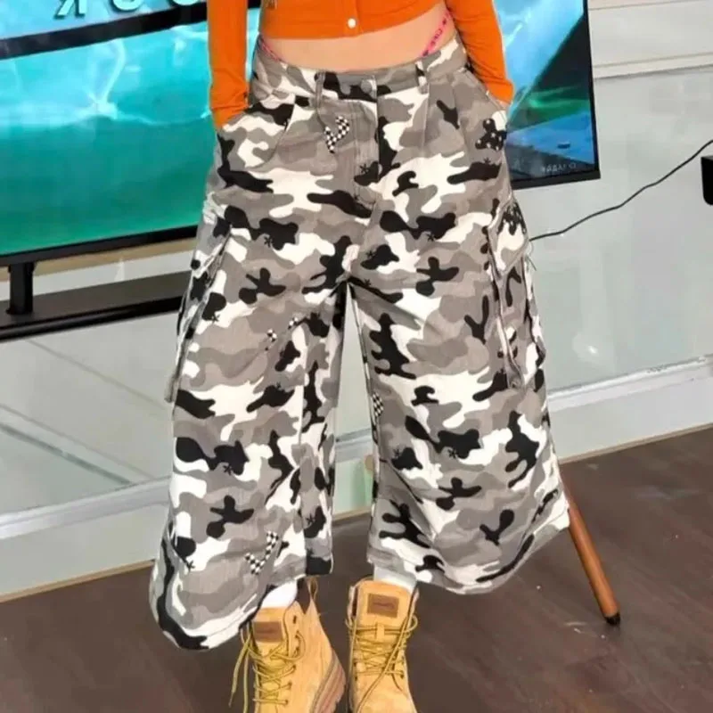 Новые женские брюки Джокер в стиле ретро, уличный камуфляж с несколькими карманами, 7-точечные брюки, плиссированные свободные мужские и женские широкие брюки
Новые женские брюки Джокер в стиле ретро, уличный камуфляж с несколькими карманами, 7-точечные брюки, плиссированные свободные мужские и женские широкие брюки