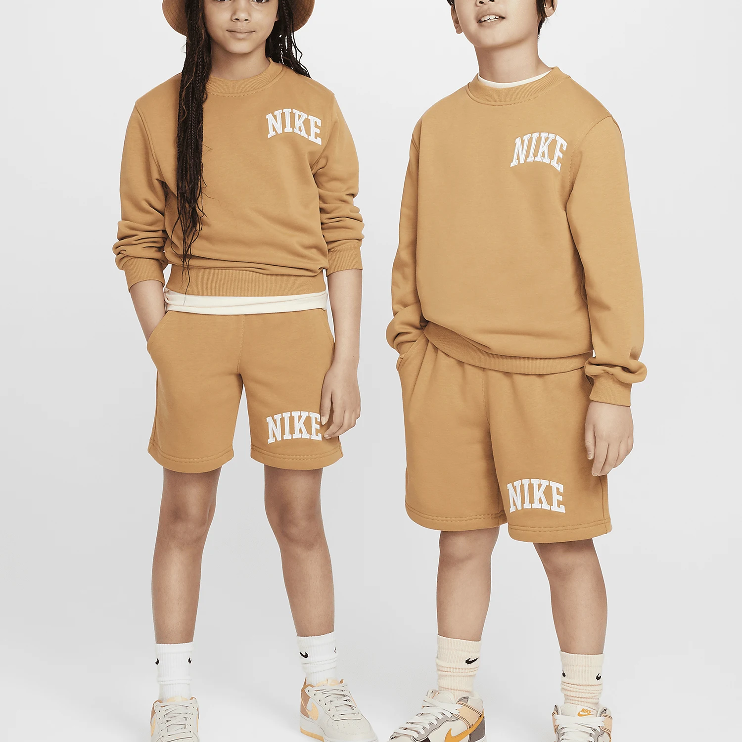 Nike Official Genuine Sportswear Club Big Kids Round Neck Sport Sweatshirt HJ3144-224
Nike Official Genuine Sportswear Club Big Kids Round Neck Sport Sweatshirt HJ3144-224