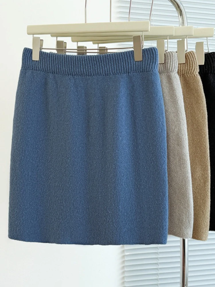 Zjaiss Women High Waisted Slim-Fit Thickened Straight-Leg Mini Skirt Autumn Winter 2025 Casual Solid Color Knit Pencil Skirt
Zjaiss Women High Waisted Slim-Fit Thickened Straight-Leg Mini Skirt Autumn Winter 2025 Casual Solid Color Knit Pencil Skirt