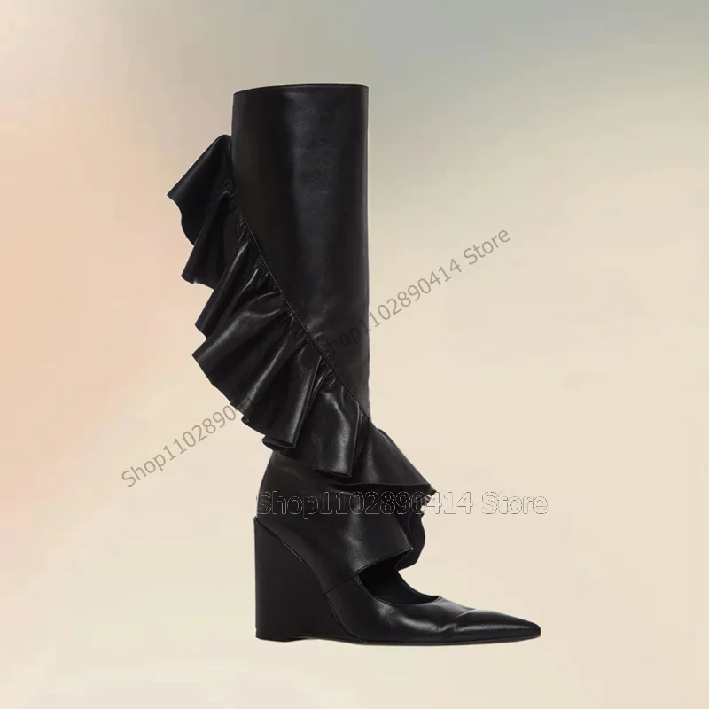 Black Ruffles Hollow Design Pointed Toe Boots Slip On Women Shoes Wedges Heel New Fashion Party Banquet 2025 Zapatos Para Mujere
Black Ruffles Hollow Design Pointed Toe Boots Slip On Women Shoes Wedges Heel New Fashion Party Banquet 2025 Zapatos Para Mujere