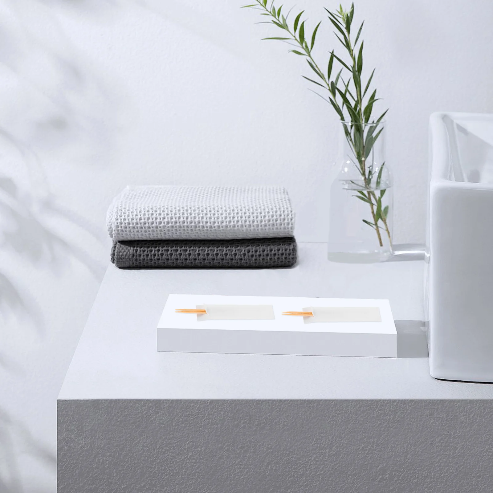 1 Box Individually Packed Bamboo Toothpicks Single-End Portable Pack for Hotel Restaurant Home Appetizer Snack Party Travel
1 Box Individually Packed Bamboo Toothpicks Single-End Portable Pack for Hotel Restaurant Home Appetizer Snack Party Travel