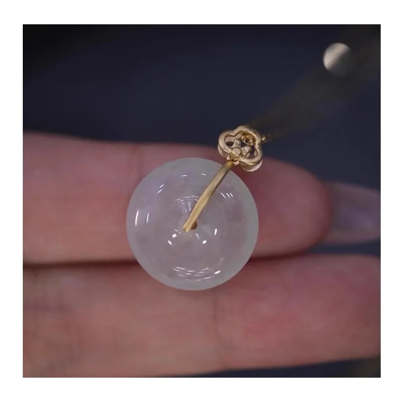 Xiangyun Ping An Buckle Pendant Button Head Gold-plated Versatile Universal Buckle Jade Imitation Jade Buddha Gong Pendant Women
Xiangyun Ping An Buckle Pendant Button Head Gold-plated Versatile Universal Buckle Jade Imitation Jade Buddha Gong Pendant Women