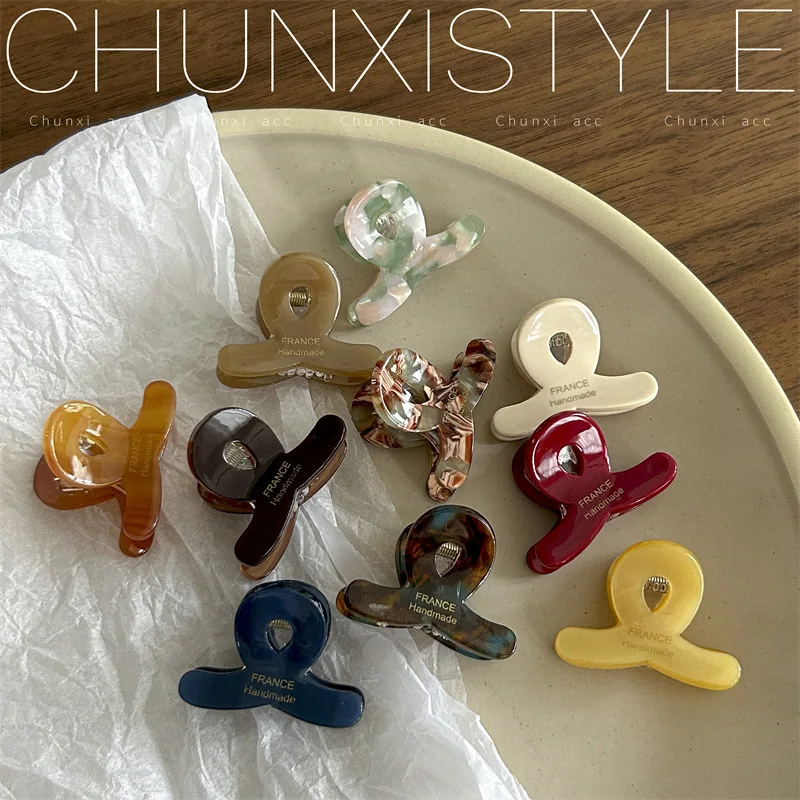 Cute Multicolor Small Size Cross Design Mini Hair Claw Clips for Women Sweet Lovely Side Hair Barrettes Lightweight Hair Clips
Cute Multicolor Small Size Cross Design Mini Hair Claw Clips for Women Sweet Lovely Side Hair Barrettes Lightweight Hair Clips