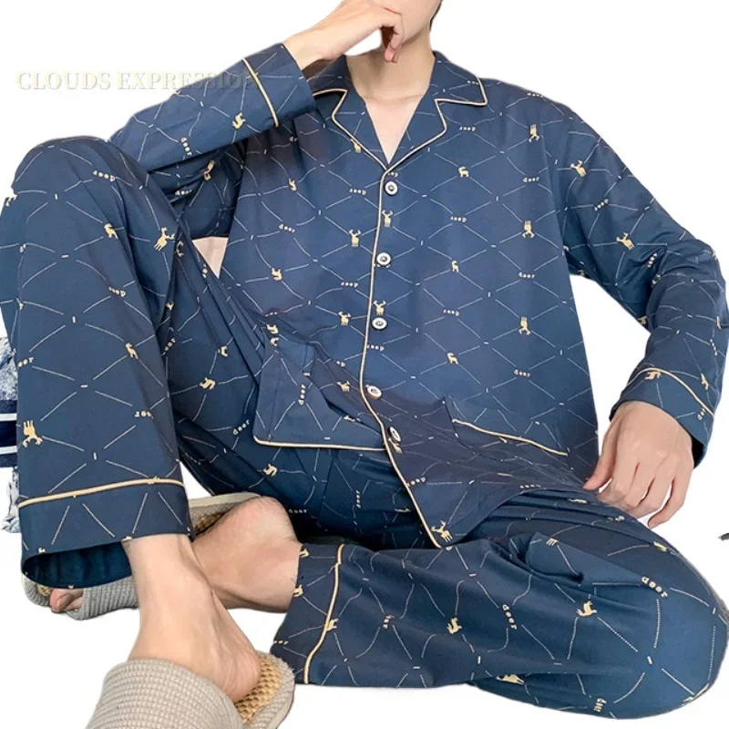 Весенне-осенние трикотажные пижамы 5XL с отложным воротником, мужские пижамные комплекты, кардиган, мужские пижамы, клетчатая одежда для дома, одежда для сна, домашняя одежда, мода
Весенне-осенние трикотажные пижамы 5XL с отложным воротником, мужские пижамные комплекты, кардиган, мужские пижамы, клетчатая одежда для дома, одежда для сна, домашняя одежда, мода