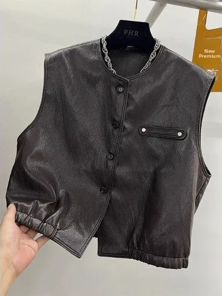 Мужской повседневный жилет из высококачественной ретро-кожи (ПУ), очень большой размер (300 пу), свободный крой, круглый вырез, на одной пуговице, для многослойных образов
Мужской повседневный жилет из высококачественной ретро-кожи (ПУ), очень большой размер (300 пу), свободный крой, круглый вырез, на одной пуговице, для многослойных образов