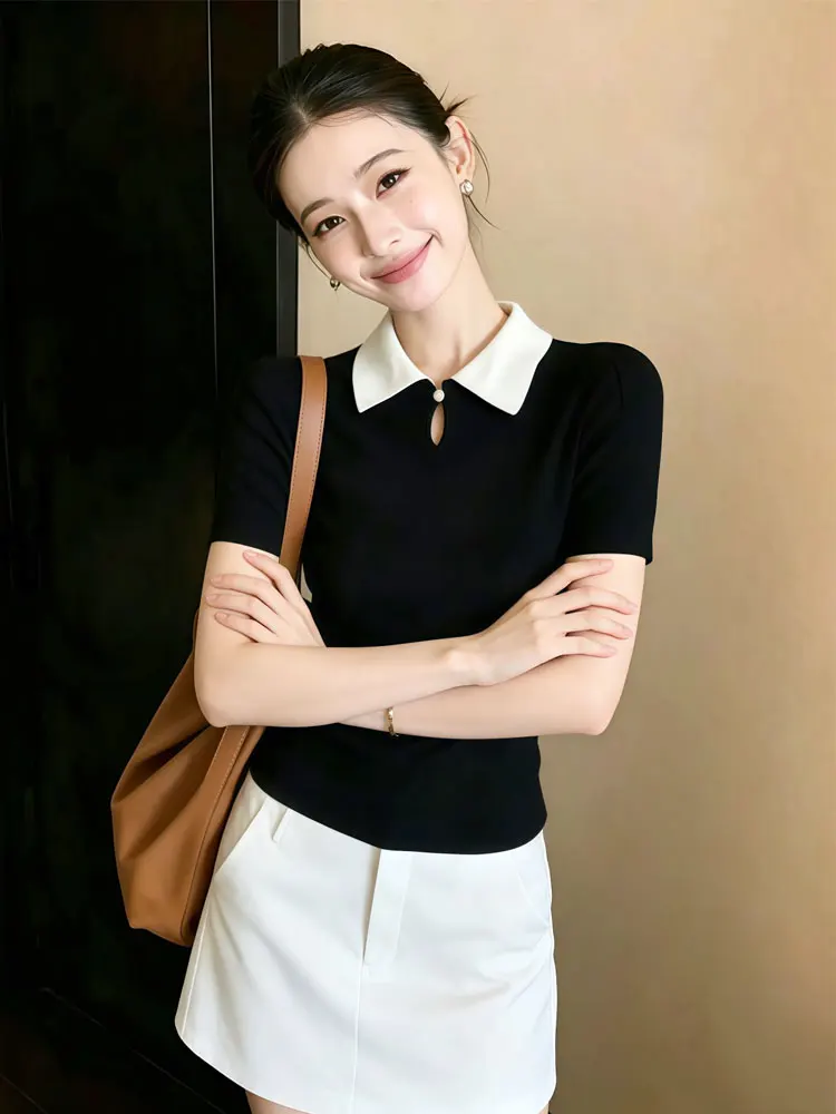 Korean Style Casual Sportswear Set Women's Summer New Fashion Color Block Shirt Collar Top Short Skirt Two Piece Set
Korean Style Casual Sportswear Set Women's Summer New Fashion Color Block Shirt Collar Top Short Skirt Two Piece Set