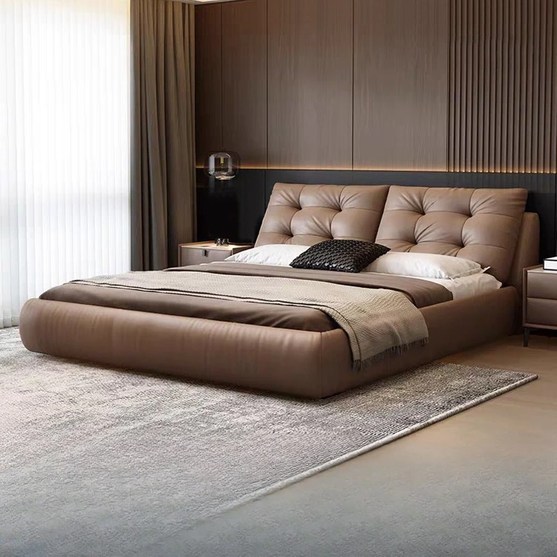 Master bedroom bed, Italian light luxury cowhide inlaid floor-to-ceiling soft bed
Master bedroom bed, Italian light luxury cowhide inlaid floor-to-ceiling soft bed