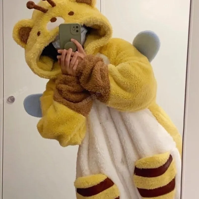 Women Honeybee Pajamas Robes Cartoon Bee Animal One-Piece Nightgowns Thicken Flannel Cute Loungewear Halloween Cosplay Costume
Women Honeybee Pajamas Robes Cartoon Bee Animal One-Piece Nightgowns Thicken Flannel Cute Loungewear Halloween Cosplay Costume