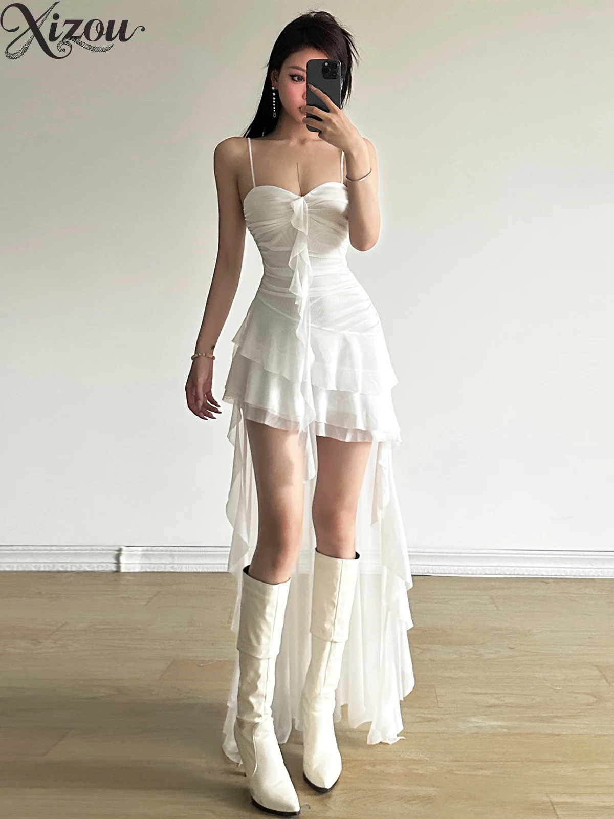 French Style Pure Desire Ruffle Leaf Edge Splicing Suspender Dress Women's Niche Slim and Thin Irregular Lady Elegant Dress
French Style Pure Desire Ruffle Leaf Edge Splicing Suspender Dress Women's Niche Slim and Thin Irregular Lady Elegant Dress