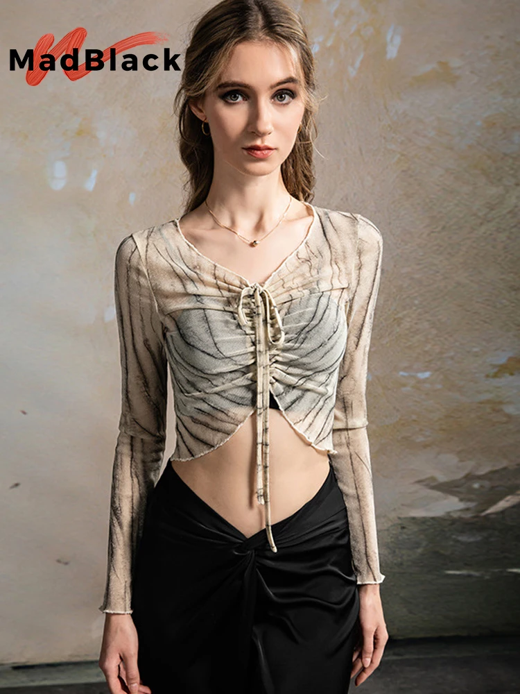 MadBlack-женская европейская футболка, сексуальный принт с v-образным вырезом, уличная футболка с длинными рукавами, тонкая спортивная футболка для йоги S-3XL, лето 2021, T56469CC
MadBlack-женская европейская футболка, сексуальный принт с v-образным вырезом, уличная футболка с длинными рукавами, тонкая спортивная футболка для йоги S-3XL, лето 2021, T56469CC