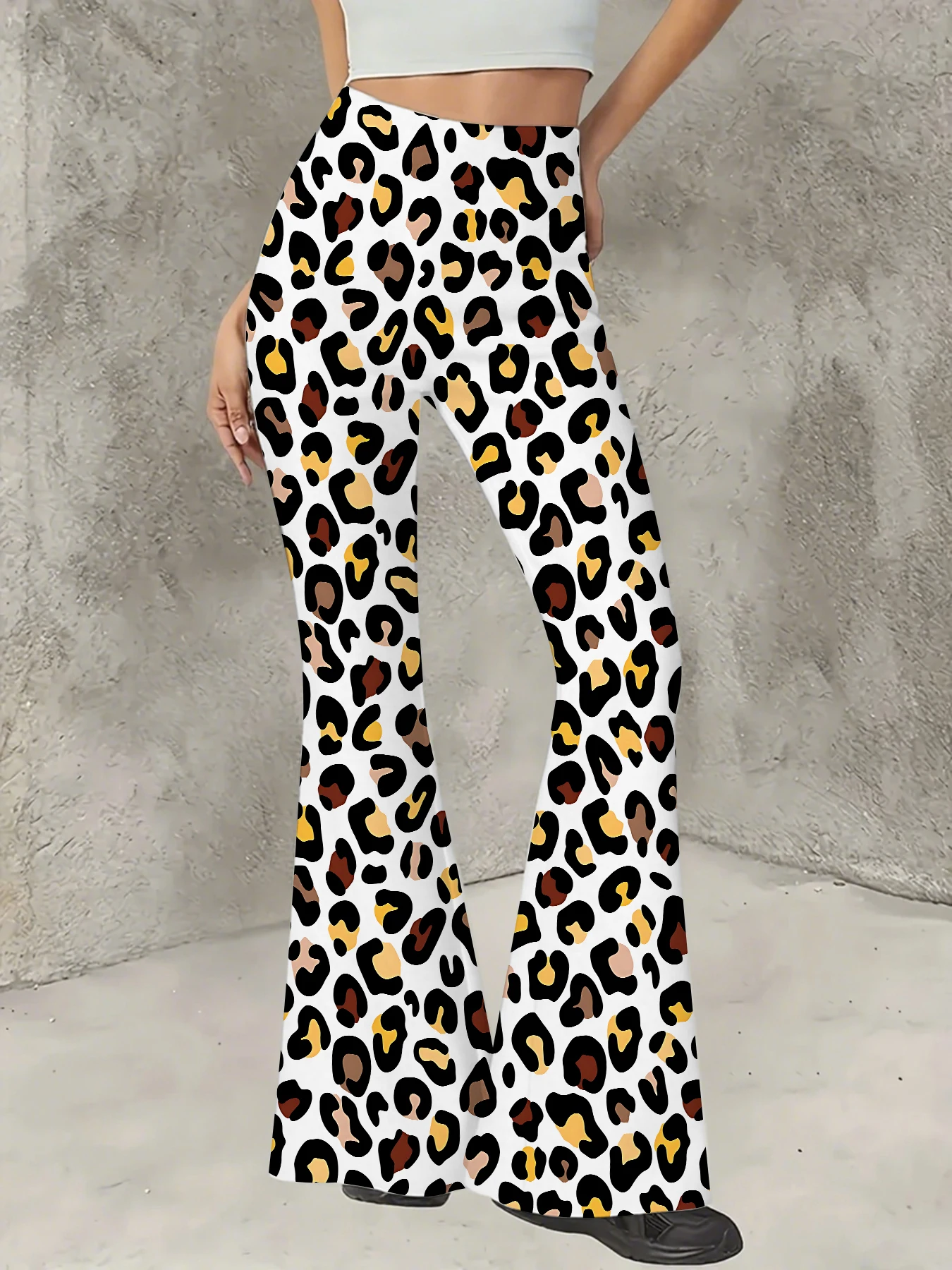 Y2K Graphic Print Flare Pants Women High Waist Knit Bell Bottom Trousers
Y2K Graphic Print Flare Pants Women High Waist Knit Bell Bottom Trousers
