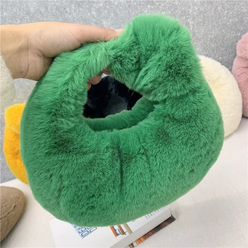 Fashion Plush Hobos Women Handbags Designer Knotted Hand Bags Luxury Faux Fur Clutch Bag Soft Fluffy Small Tote Female Purses
Fashion Plush Hobos Women Handbags Designer Knotted Hand Bags Luxury Faux Fur Clutch Bag Soft Fluffy Small Tote Female Purses