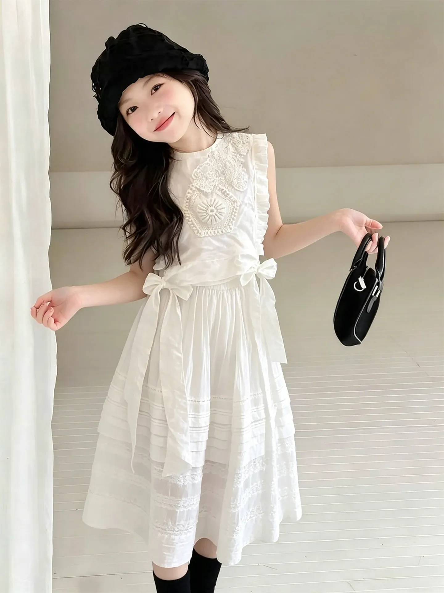Girls Summer Outfit White Vest And Skirt Thin Two Piece Set Child Clothing French Style Half Body Skirt Baby Vest Set
Girls Summer Outfit White Vest And Skirt Thin Two Piece Set Child Clothing French Style Half Body Skirt Baby Vest Set