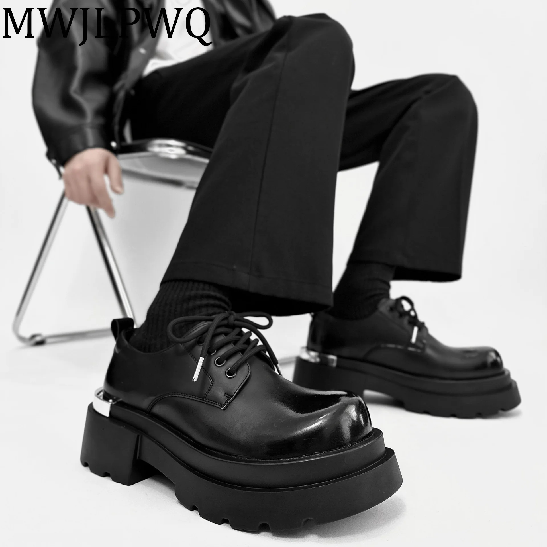 MWJLPWQ Thick Bottom Derby Leather Shoes Male Round Head High Steet Increase Suit Black Cargo Footwear England Autumn New 010504
MWJLPWQ Thick Bottom Derby Leather Shoes Male Round Head High Steet Increase Suit Black Cargo Footwear England Autumn New 010504