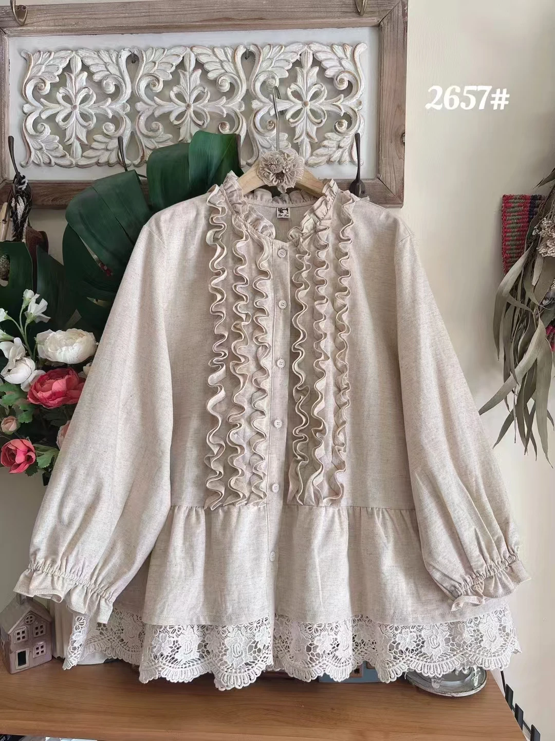 Spring New Japanese Sweet Mori Girl Ruffled Collar Cotton Linen Shirts Women Long Sleeve Casual Loose Single Breasted Tops
Spring New Japanese Sweet Mori Girl Ruffled Collar Cotton Linen Shirts Women Long Sleeve Casual Loose Single Breasted Tops