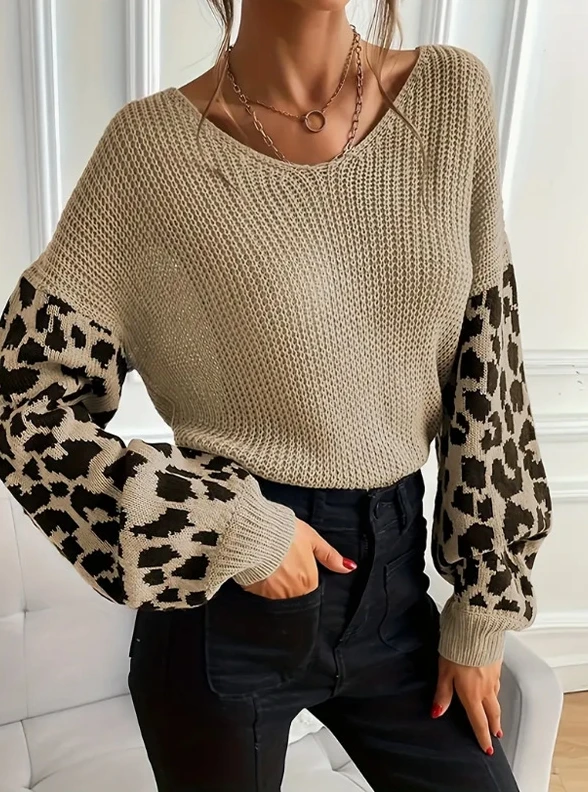V-neck sweater, loose and lazy leopard print patchwork sleeve knit sweater, women's spring and autumn loose casual knit top
V-neck sweater, loose and lazy leopard print patchwork sleeve knit sweater, women's spring and autumn loose casual knit top