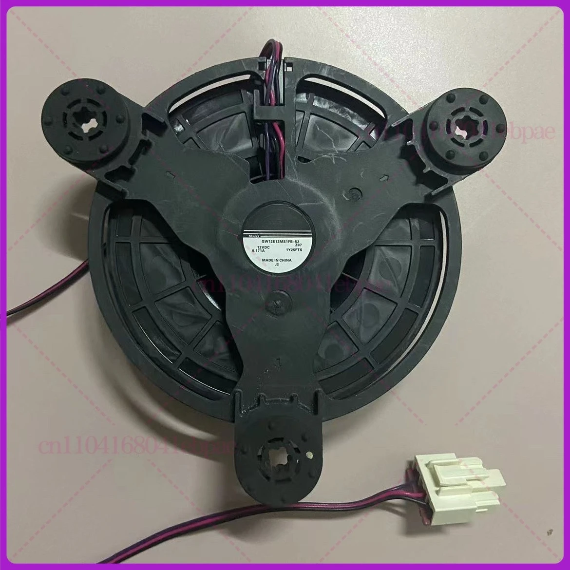 GW12E12MS1FB-52 DC12V 0.171A Охлаждающий вентилятор для холодильника Hisense Ronshen
GW12E12MS1FB-52 DC12V 0.171A Охлаждающий вентилятор для холодильника Hisense Ronshen