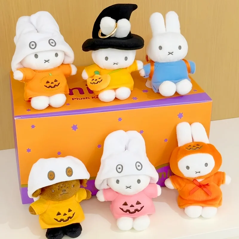 Новая натуральная серия Miffy Rabbit Dress Up, игрушки, мультяшные куклы, аксессуары в стиле аниме, креативный кулон, подарок на Хэллоуин, подарок
Новая натуральная серия Miffy Rabbit Dress Up, игрушки, мультяшные куклы, аксессуары в стиле аниме, креативный кулон, подарок на Хэллоуин, подарок