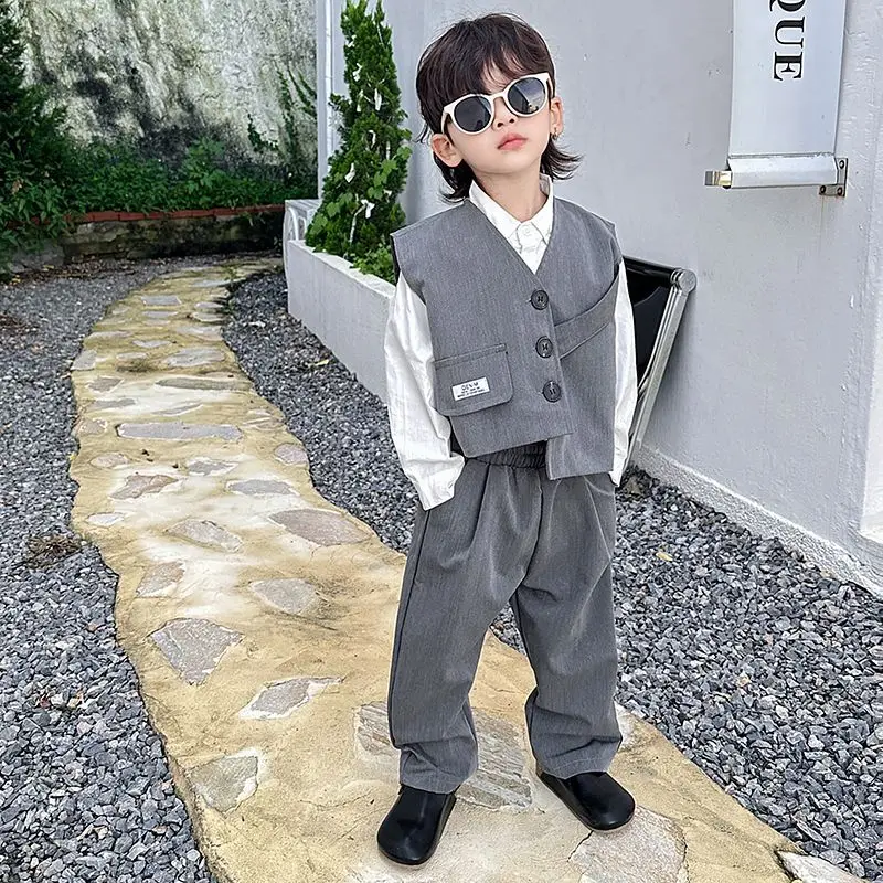 Boys' Spring And Autumn Suit Sets Irregular Design Vest Shirt Pants Three-piece 2025 New Korea Fashion Children's Handsome Sets
Boys' Spring And Autumn Suit Sets Irregular Design Vest Shirt Pants Three-piece 2025 New Korea Fashion Children's Handsome Sets