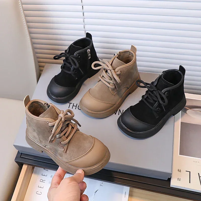 2024 New Girls Casual Shoes Non-slip Simple Children Fashion Boys Leather Boots Spring and Autumn New Kids Cotton Shoes Non-slip
2024 New Girls Casual Shoes Non-slip Simple Children Fashion Boys Leather Boots Spring and Autumn New Kids Cotton Shoes Non-slip